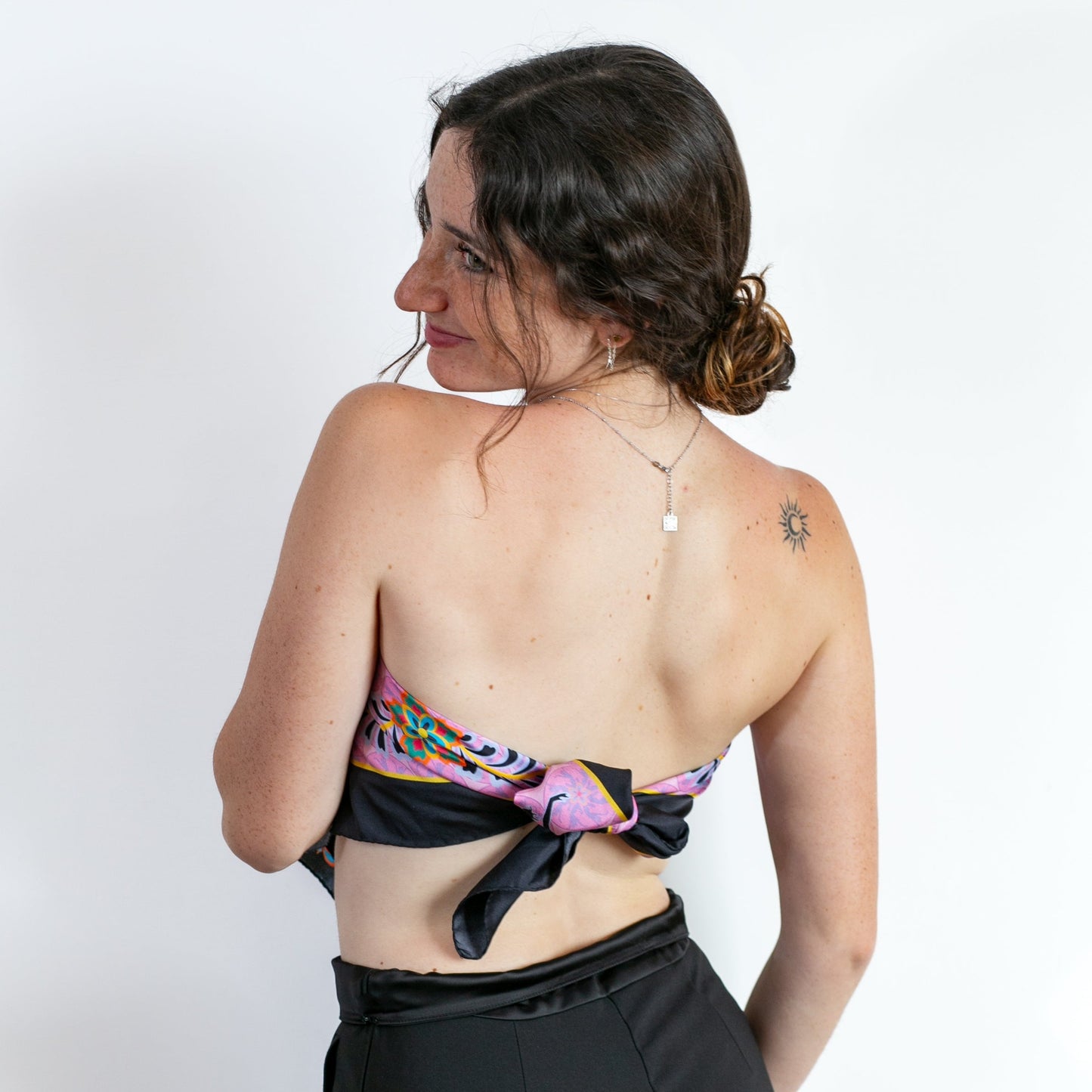 FOULARD "EVVIVA"    Prodotto Solidale